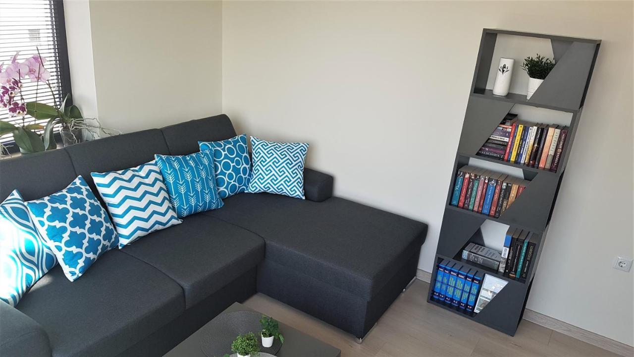 Azzurro-Top Floor Apartment In Quiet Neighborhood, Free Private Parking Warna Exterior foto