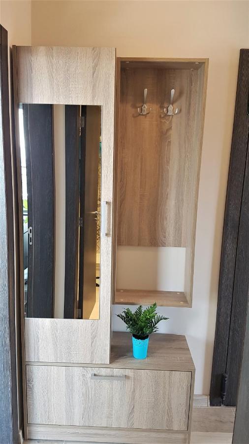 Azzurro-Top Floor Apartment In Quiet Neighborhood, Free Private Parking Warna Exterior foto